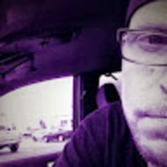 Meet your Posher, Chris - Picture 1 of 1